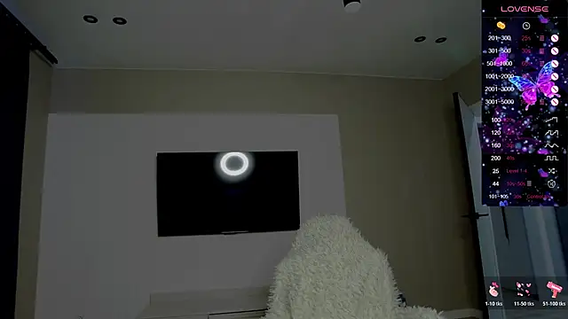 Holly Molii online show from December 2, 2025, 3:12 am