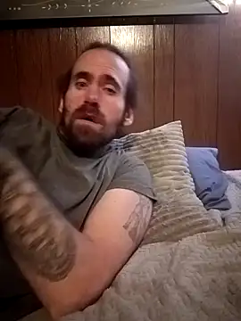 RobStrokes215 online show from December 15, 2024, 7:13 am