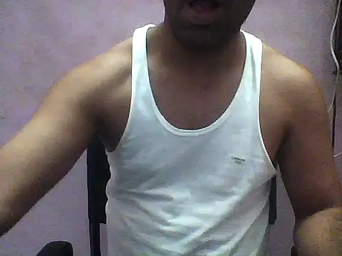 Snapshot of guryverma chatting on October 22, 2025, 4:07 pm guryverma online show from October 22, 2025, 4:07 pm