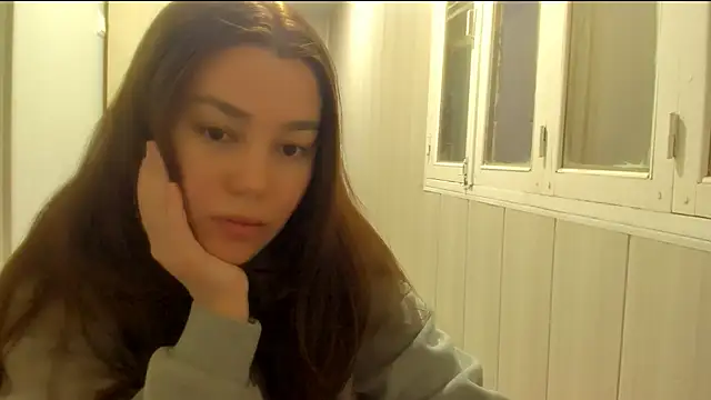 Snapshot of LunaXmii chatting on November 15, 2025, 1:36 am LunaXmii online show from November 15, 2025, 1:36 am