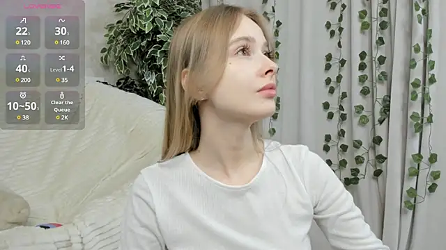 Snapshot of mell_milles chatting on February 2, 2025, 8:41 pm mell milles online show from February 2, 2025, 8:41 pm