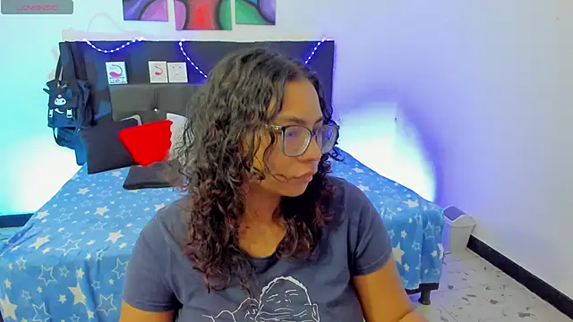 Snapshot of im_angels77 chatting on March 4, 2025, 2:27 am im angels77 online show from March 4, 2025, 2:27 am