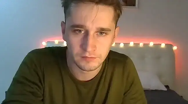 Frank07021 online show from December 13, 2024, 11:28 pm