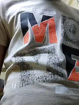 Snapshot of hotboy22 chatting on December 4, 2024, 2:48 pm hotboy22 online show from December 4, 2024, 2:48 pm