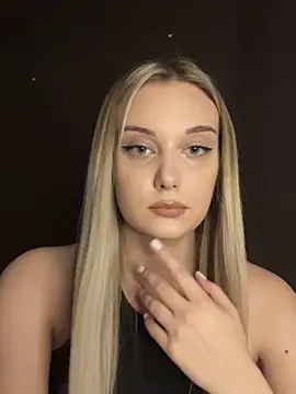 Snapshot of Alisa_Rise chatting on December 27, 2024, 9:22 pm Alisa Rise online show from December 27, 2024, 9:22 pm