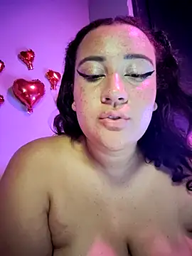 alexxaa96 online show from February 26, 2025, 1:53 am