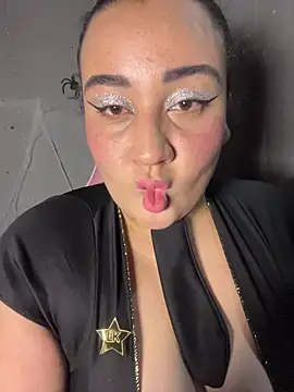 alexxaa96 online show from October 24, 2025, 3:25 am