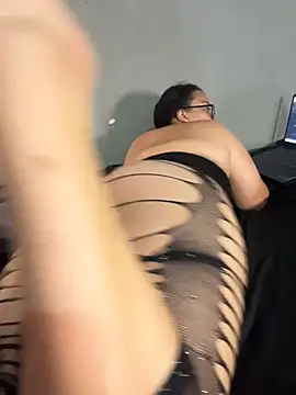 alexxaa96 online show from December 3, 2025, 5:00 pm