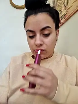 ElyzaIbarra online show from March 21, 2025, 6:38 am