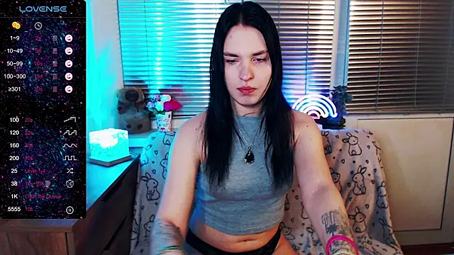 Snapshot of PrettyAngel96 chatting on November 6, 2025, 1:56 pm PrettyAngel96 online show from November 6, 2025, 1:56 pm