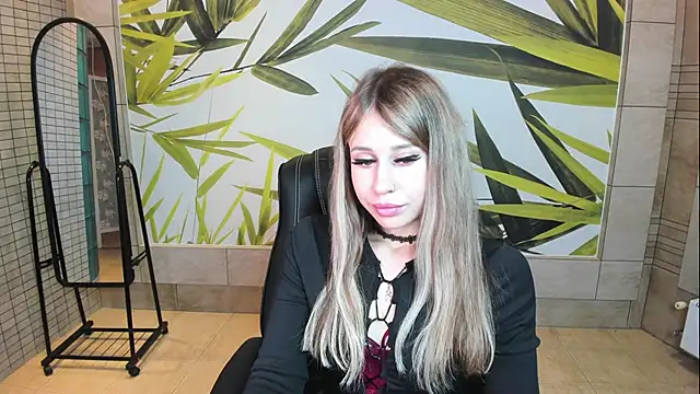 mila camilla online show from September 25, 2025, 1:53 am