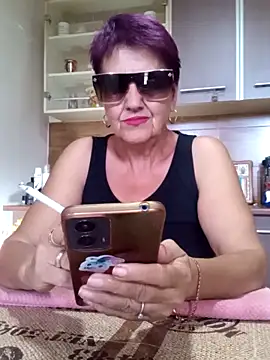 Ely Elenita online show from September 14, 2025, 10:47 am