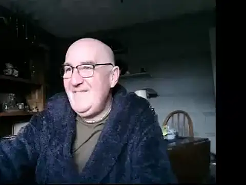 Snapshot of Adamdaddybear chatting on December 12, 2024, 9:08 am Adamdaddybear online show from December 12, 2024, 9:08 am