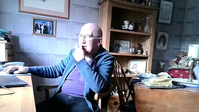 Snapshot of Adamdaddybear chatting on January 25, 2025, 1:52 pm Adamdaddybear online show from January 25, 2025, 1:52 pm