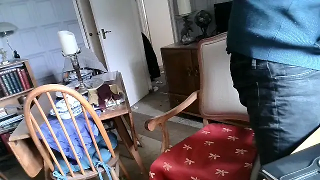 Snapshot of Adamdaddybear chatting on February 9, 2025, 1:25 pm Adamdaddybear online show from February 9, 2025, 1:25 pm