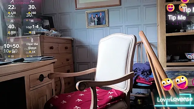 Snapshot of Adamdaddybear chatting on September 26, 2025, 8:51 am Adamdaddybear online show from September 26, 2025, 8:51 am