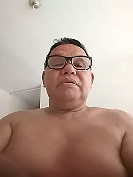 Snapshot of catatunboculion chatting on January 11, 2025, 1:22 pm catatunboculion online show from January 11, 2025, 1:22 pm