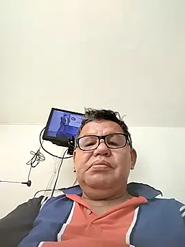 Snapshot of catatunboculion chatting on October 3, 2025, 12:13 pm catatunboculion online show from October 3, 2025, 12:13 pm