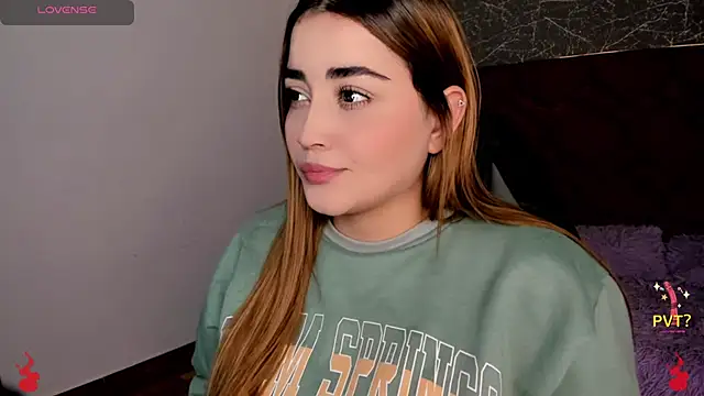 Snapshot of Lucia_star__ chatting on January 15, 2025, 7:12 pm Lucia star   online show from January 15, 2025, 7:12 pm