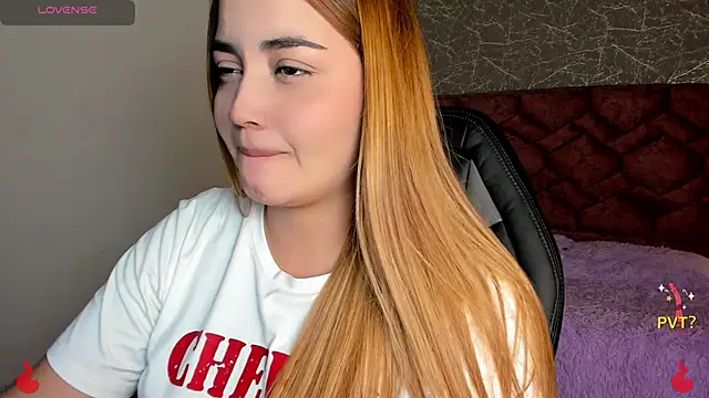 Snapshot of Lucia_star__ chatting on January 25, 2025, 10:28 pm Lucia star   online show from January 25, 2025, 10:28 pm