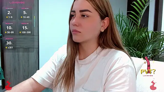 Lucia star   online show from October 28, 2025, 2:48 am