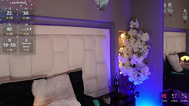 CuteAri online show from November 16, 2025, 8:36 pm