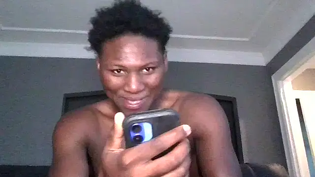 Snapshot of Festivitiesking1 chatting on October 9, 2025, 12:25 pm Festivitiesking1 online show from October 9, 2025, 12:25 pm