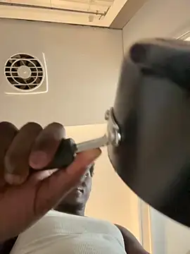 Snapshot of Festivitiesking1 chatting on October 13, 2025, 11:38 pm Festivitiesking1 online show from October 13, 2025, 11:38 pm