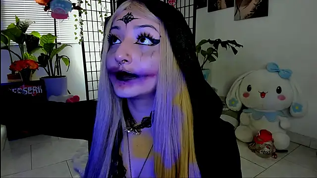 Snapshot of julyana_ chatting on November 8, 2025, 5:23 pm julyana online show from November 8, 2025, 5:23 pm