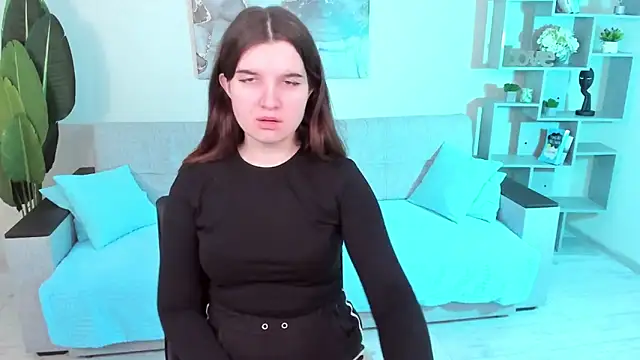 Snapshot of BonneyLove chatting on January 24, 2025, 7:18 pm BonneyLove online show from January 24, 2025, 7:18 pm