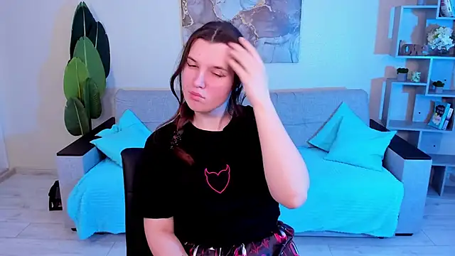 Snapshot of BonneyLove chatting on March 2, 2025, 5:36 pm BonneyLove online show from March 2, 2025, 5:36 pm