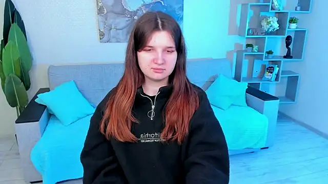 Snapshot of BonneyLove chatting on March 5, 2025, 5:18 pm BonneyLove online show from March 5, 2025, 5:18 pm