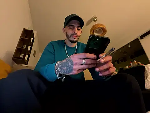 Rebeu313 online show from December 5, 2024, 12:19 am