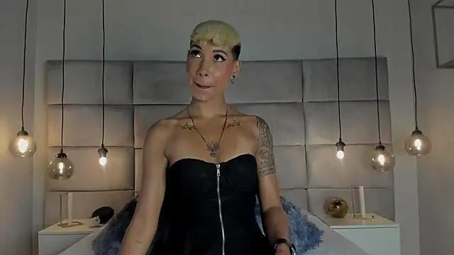 MiaMorgan  online show from January 26, 2025, 3:14 pm