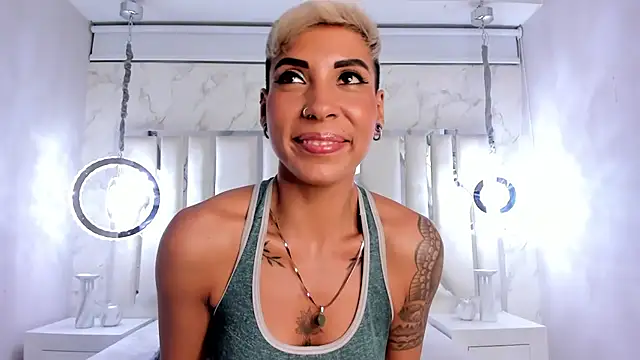 MiaMorgan  online show from February 26, 2025, 3:08 pm