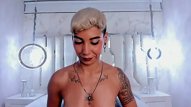 MiaMorgan  online show from February 28, 2025, 6:52 pm