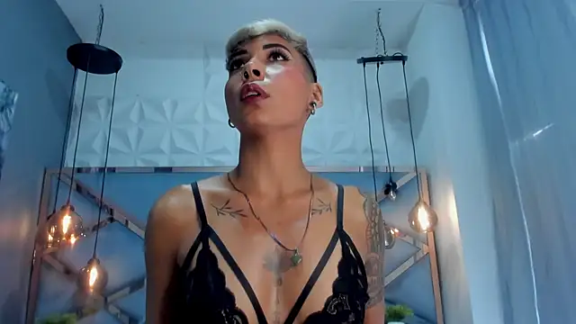 MiaMorgan  online show from March 3, 2025, 4:35 pm