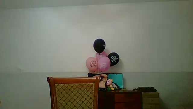 Snapshot of MiaStika chatting on September 16, 2025, 3:57 pm MiaStika online show from September 16, 2025, 3:57 pm