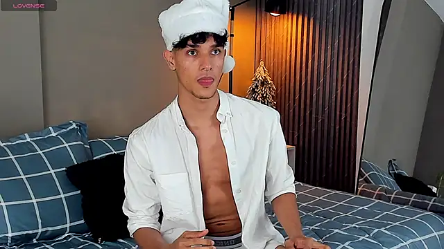 Snapshot of Busterspinter chatting on December 25, 2024, 4:22 am Busterspinter online show from December 25, 2024, 4:22 am