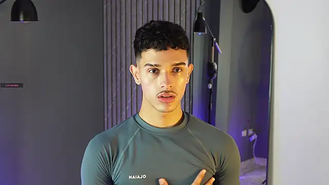 Snapshot of Busterspinter chatting on September 24, 2025, 6:00 pm Busterspinter online show from September 24, 2025, 6:00 pm