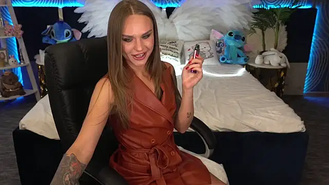 Snapshot of KiraGrayy chatting on October 14, 2025, 1:01 pm KiraGrayy online show from October 14, 2025, 1:01 pm