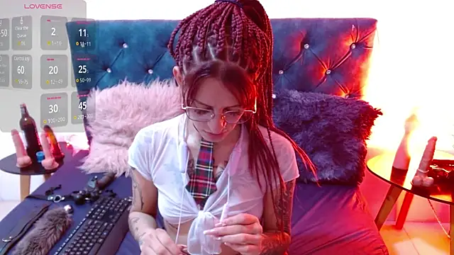 Snapshot of Sofi_F_w chatting on January 22, 2025, 10:26 pm Sofi F w online show from January 22, 2025, 10:26 pm