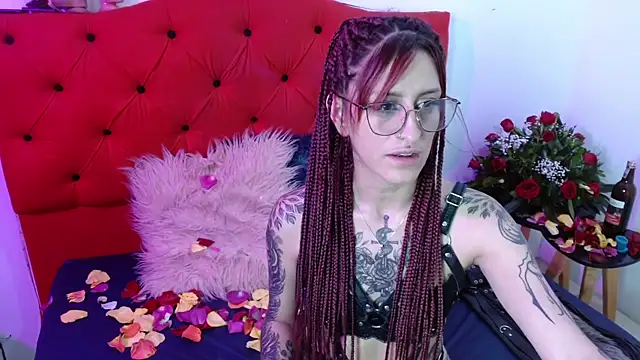 Snapshot of Sofi_F_w chatting on February 13, 2025, 10:00 pm Sofi F w online show from February 13, 2025, 10:00 pm