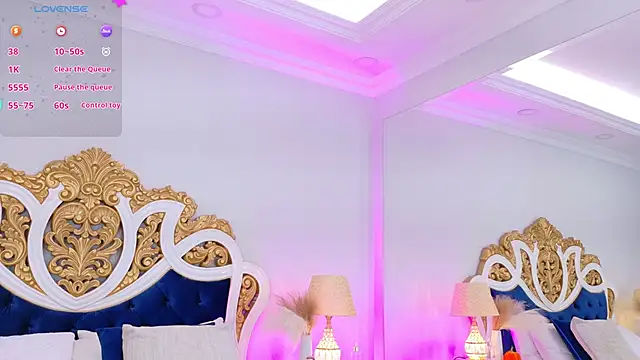 Snapshot of AshleyFerri chatting on October 27, 2025, 11:25 am AshleyFerri online show from October 27, 2025, 11:25 am