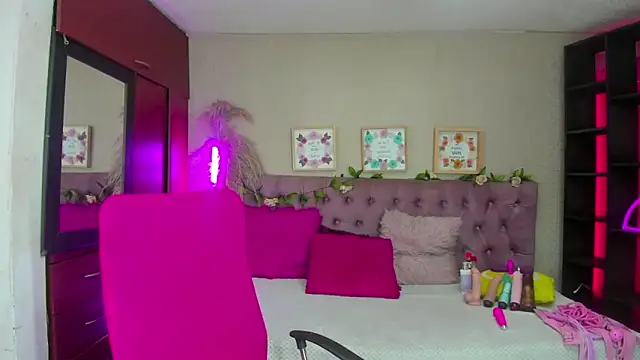  Pamela ebony online show from November 28, 2025, 1:03 pm