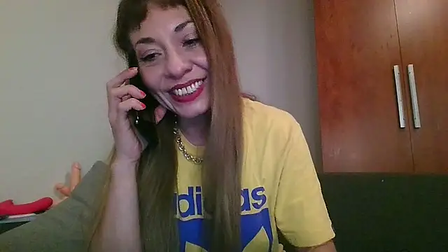 Snapshot of KarolinaReaper chatting on January 12, 2025, 2:19 pm KarolinaReaper online show from January 12, 2025, 2:19 pm