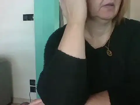 Sandcoq online show from December 18, 2024, 8:31 am