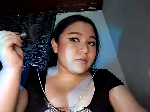 Snapshot of sharyl_24 chatting on October 5, 2025, 4:11 am sharyl 24 online show from October 5, 2025, 4:11 am