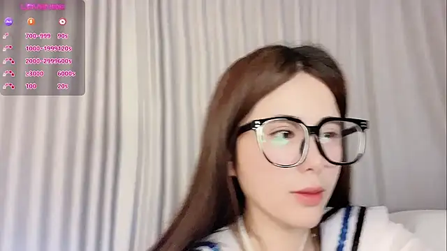 jiaozi-kiss online show from February 27, 2025, 6:07 am