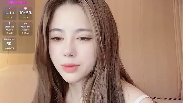 jiaozi-kiss online show from March 13, 2025, 7:31 am